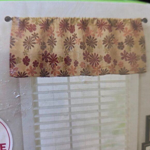 NWT - Set of 2 Better Homes & Gardens Manolo Chenille Valances 50 x 18 EA - Picture 1 of 6